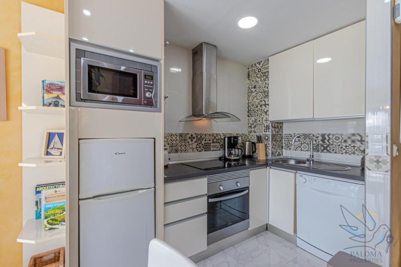 Apartment In Puerto Marina With Beautiful Views Of The Sea And The Boats เบนัลมาเดนา ภายนอก รูปภาพ