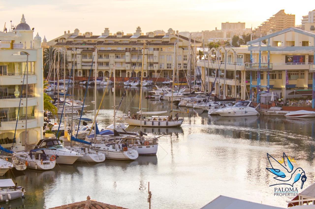 Apartment In Puerto Marina With Beautiful Views Of The Sea And The Boats เบนัลมาเดนา ภายนอก รูปภาพ