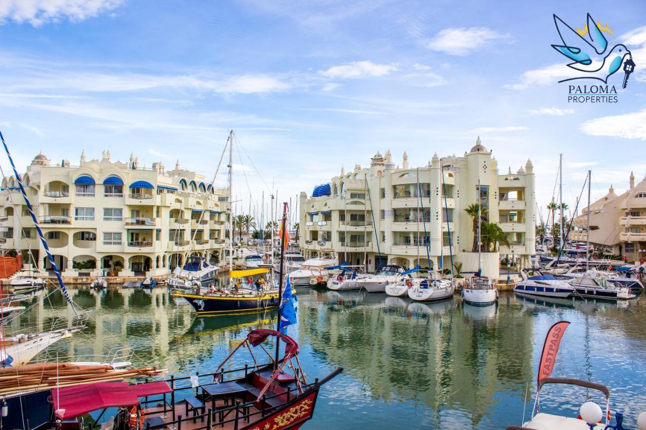 Apartment In Puerto Marina With Beautiful Views Of The Sea And The Boats เบนัลมาเดนา ภายนอก รูปภาพ